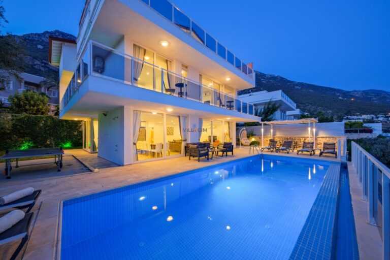 Lüks ve Konforun Adresi: Villa Harem Tatil Seçenekleri