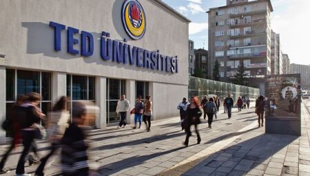 TEDÜ, YÖK’ün Öğrenci Deneyimi Araştırması’nda vakıf üniversiteleri arasında ilk 3’te yer aldı