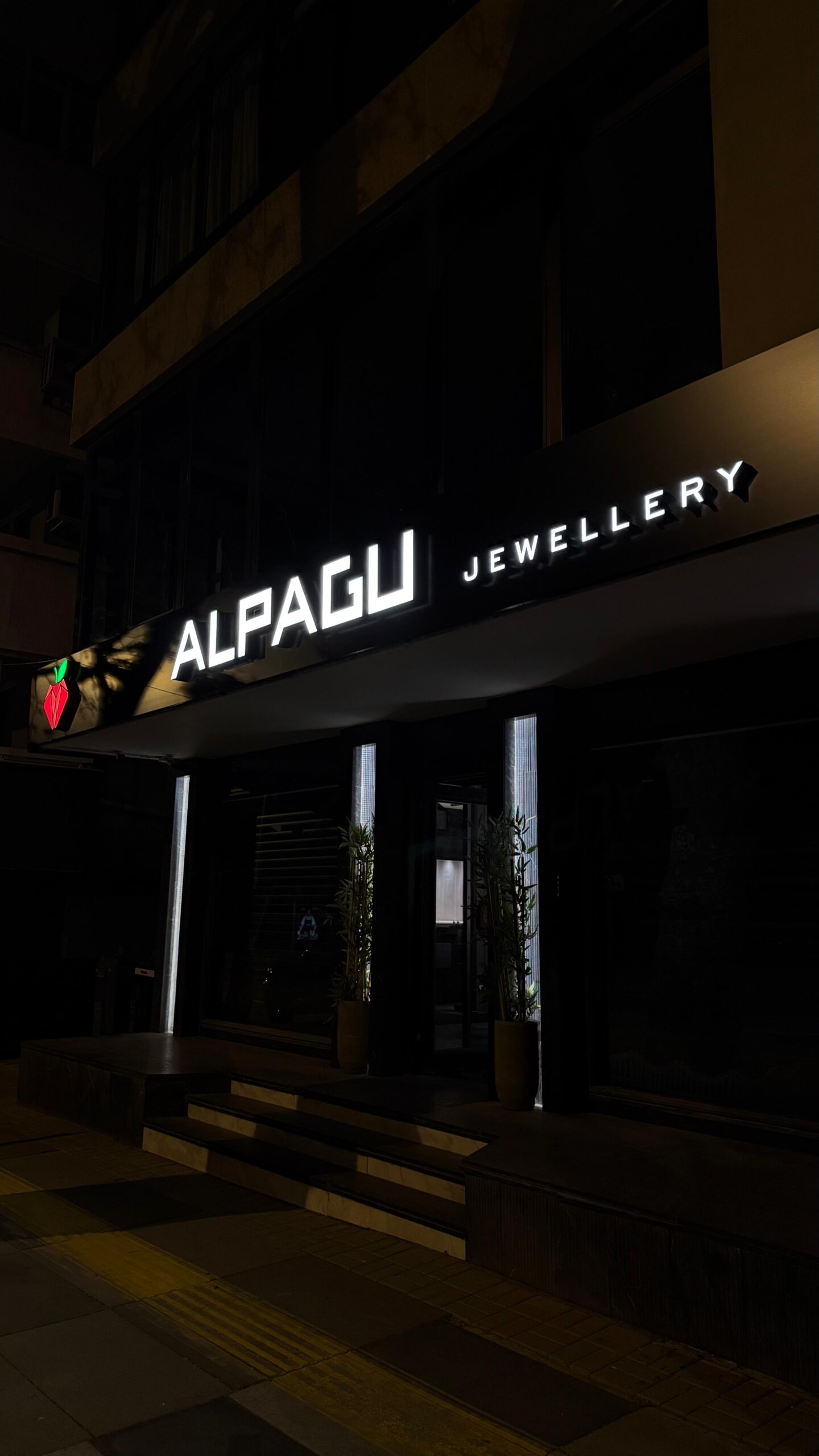 Alpagu Mücevherat: Başkentte Şıklığın Yeni Tanımı